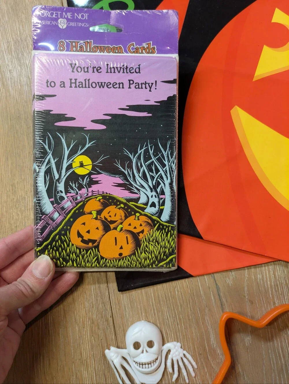 Small Lot Of 90s HALLOWEEN items - Party Invitations Bags Cookie Cutter Skeleton